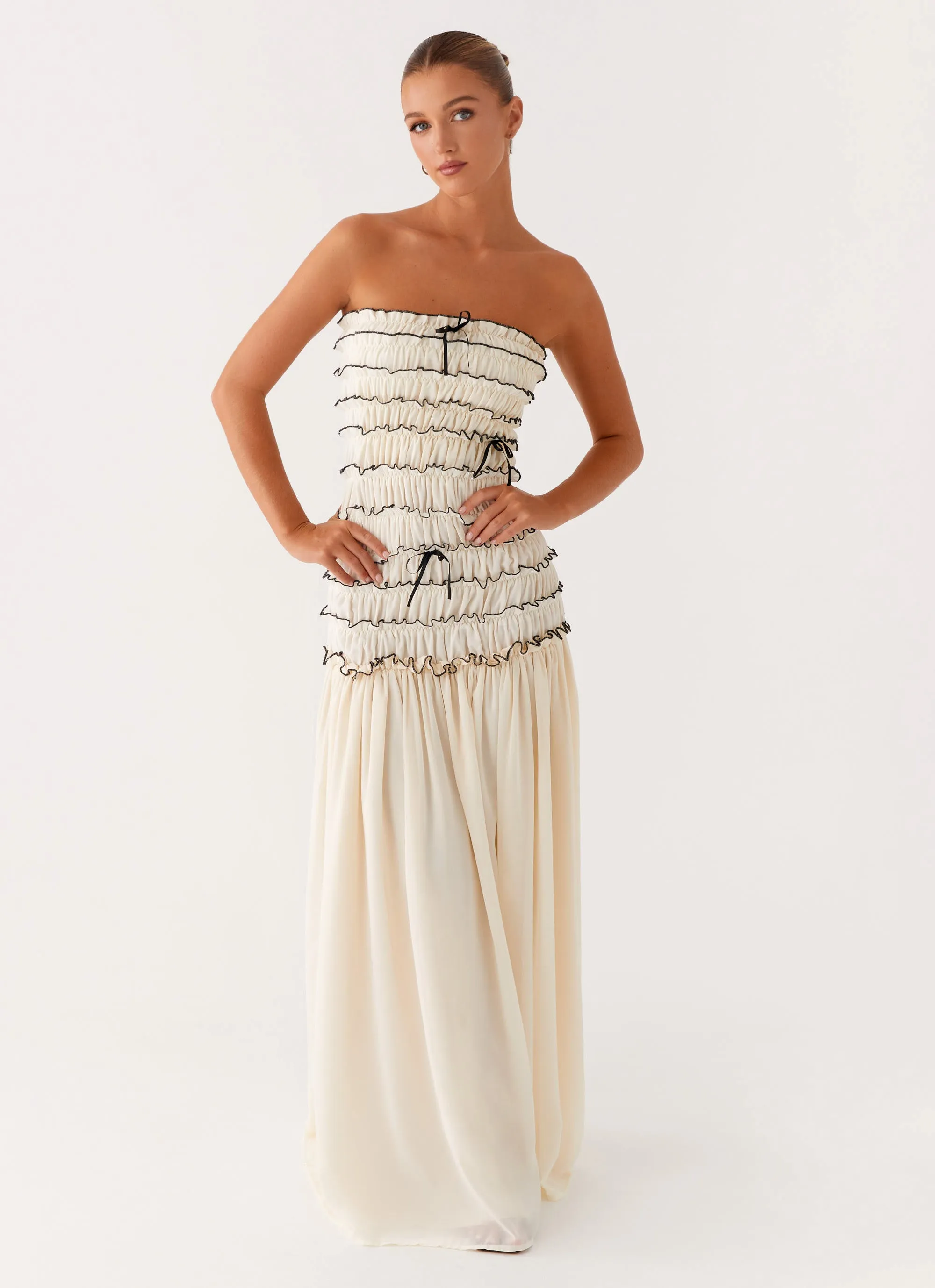 Form Focus Smooth Outline Zariah Maxi Dress - Ivory