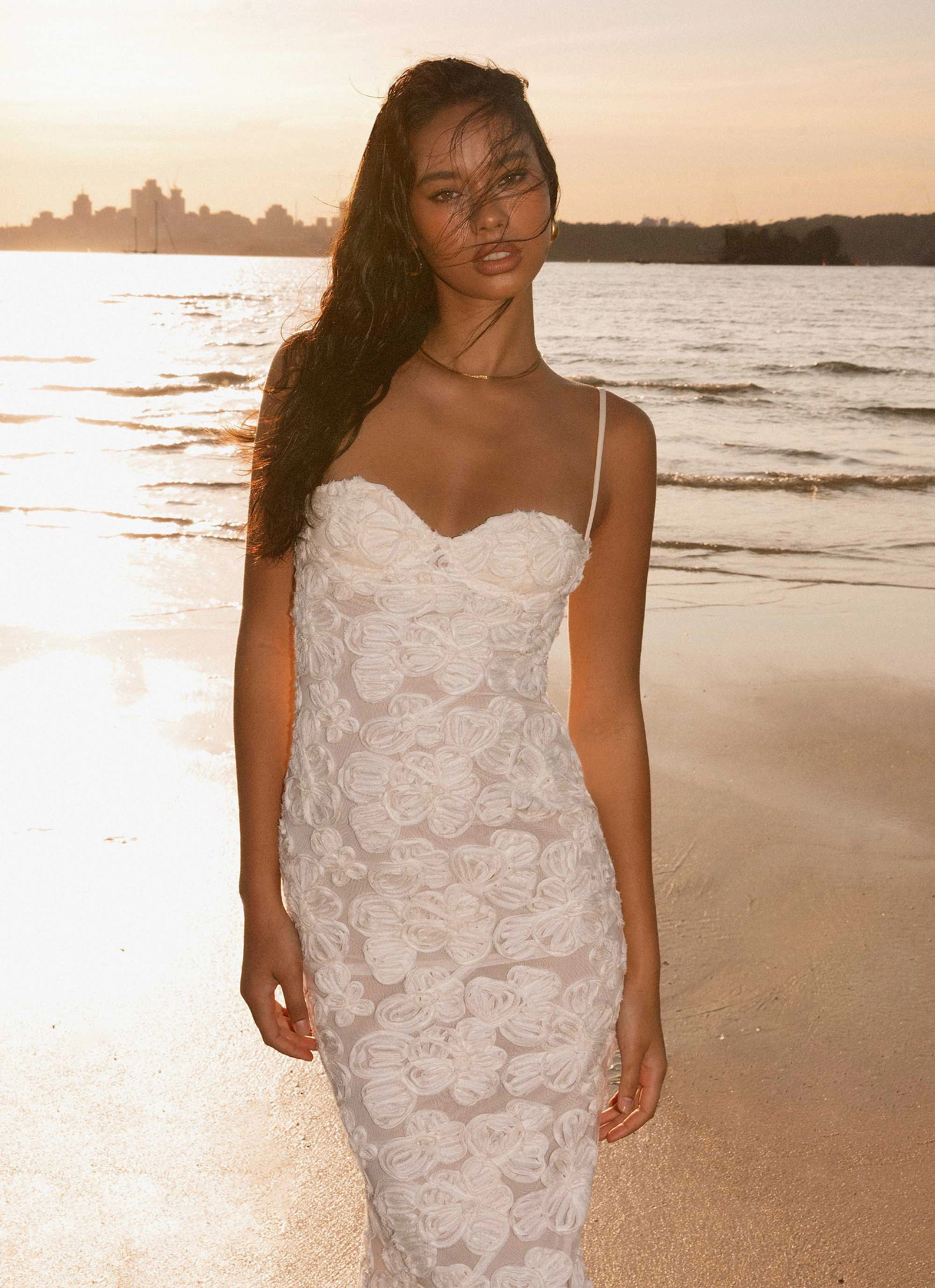 Sharp Style Cool Shape That Girl Maxi Dress - Ivory