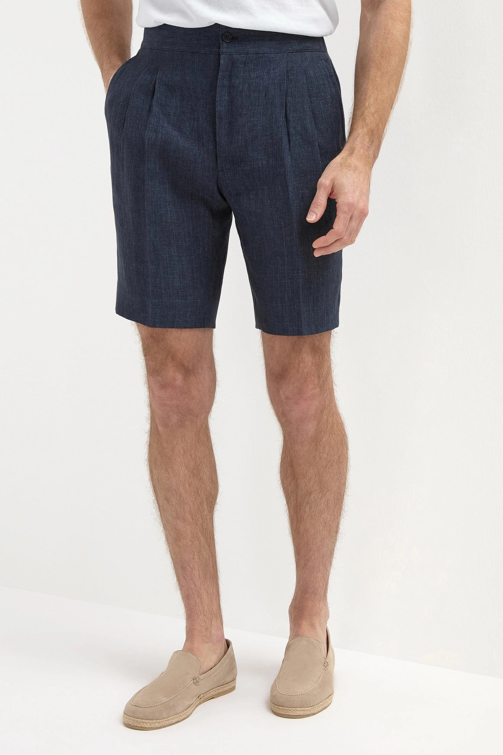 Adaptive Temperature Control Blue linen relaxed shorts - Made in Italy
