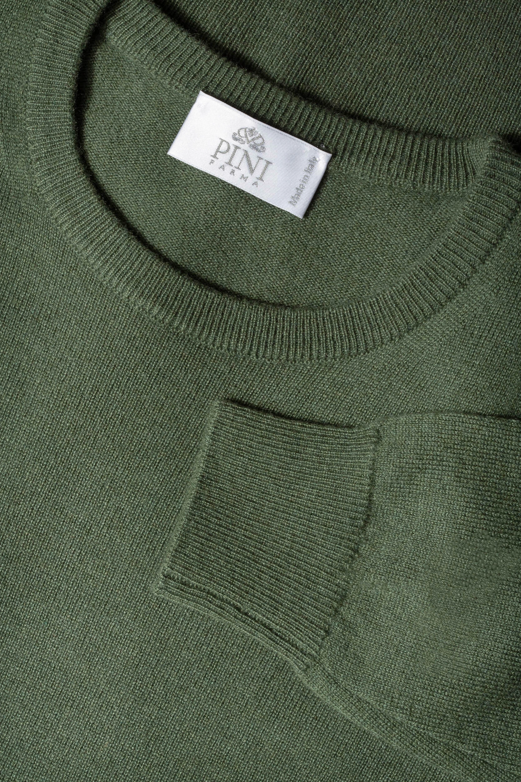 Classic Warmth Green cashmere round neck ?C Made in italy