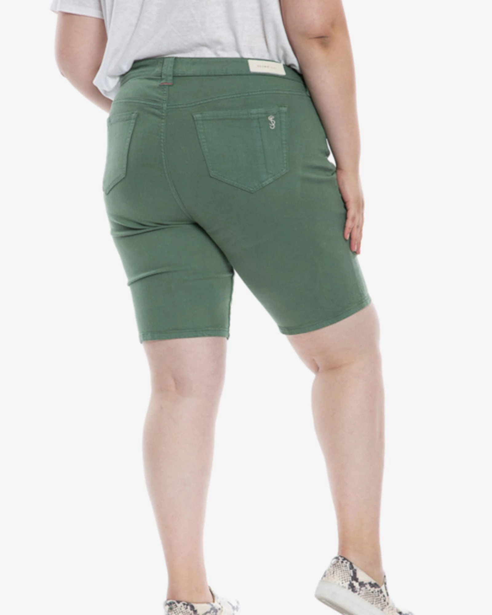 Haley Mid rise Bermuda | MYRTLE Office Wear Chill Outfit Date Night