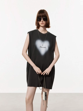 Heart Print T-shirt Dress Vibrant Look Sleek and Sleek