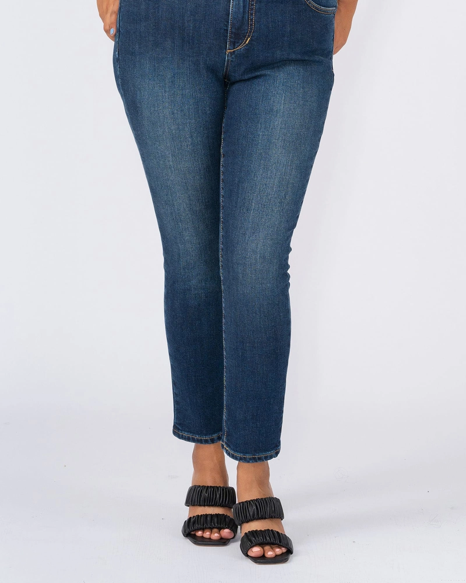 High Rise Ankle Skinny - Macie | MACIE Stylish Casual Evening Stroll Stretch Classic Gym Ready