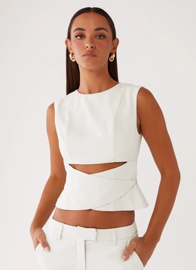 Cyra Wrap Top - Ivory Interactive suitable for drivers