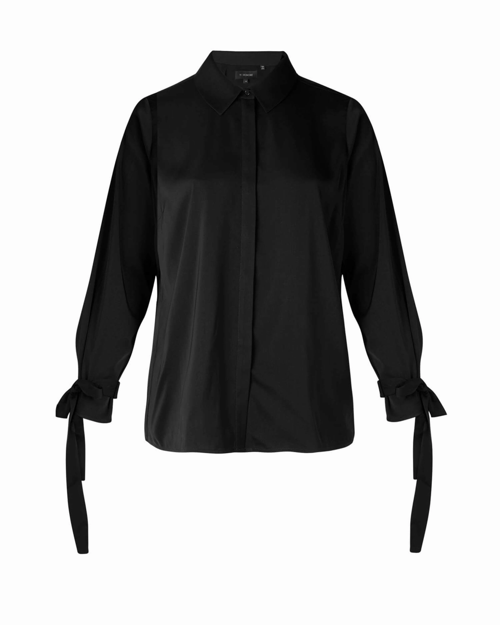 Rainy Day Winter Warmth Autumn Days Nova Distressed Bermuda Shorts | Medium Wash