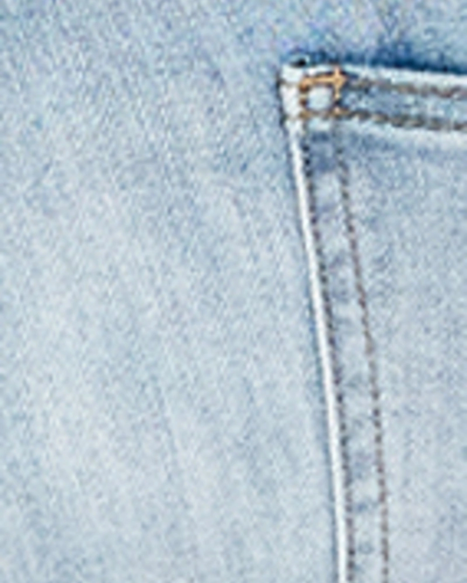 Simple Outfit Essential Comfort Kailani Cropped Deconstructed Skinny Jean | Light Wash