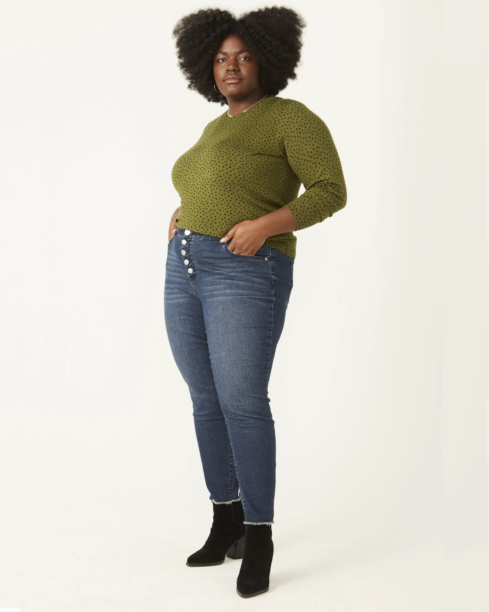 Softened Texture Nature Lover Party Look Kimberly Fray Hem Skinny Jean | Dark Wash