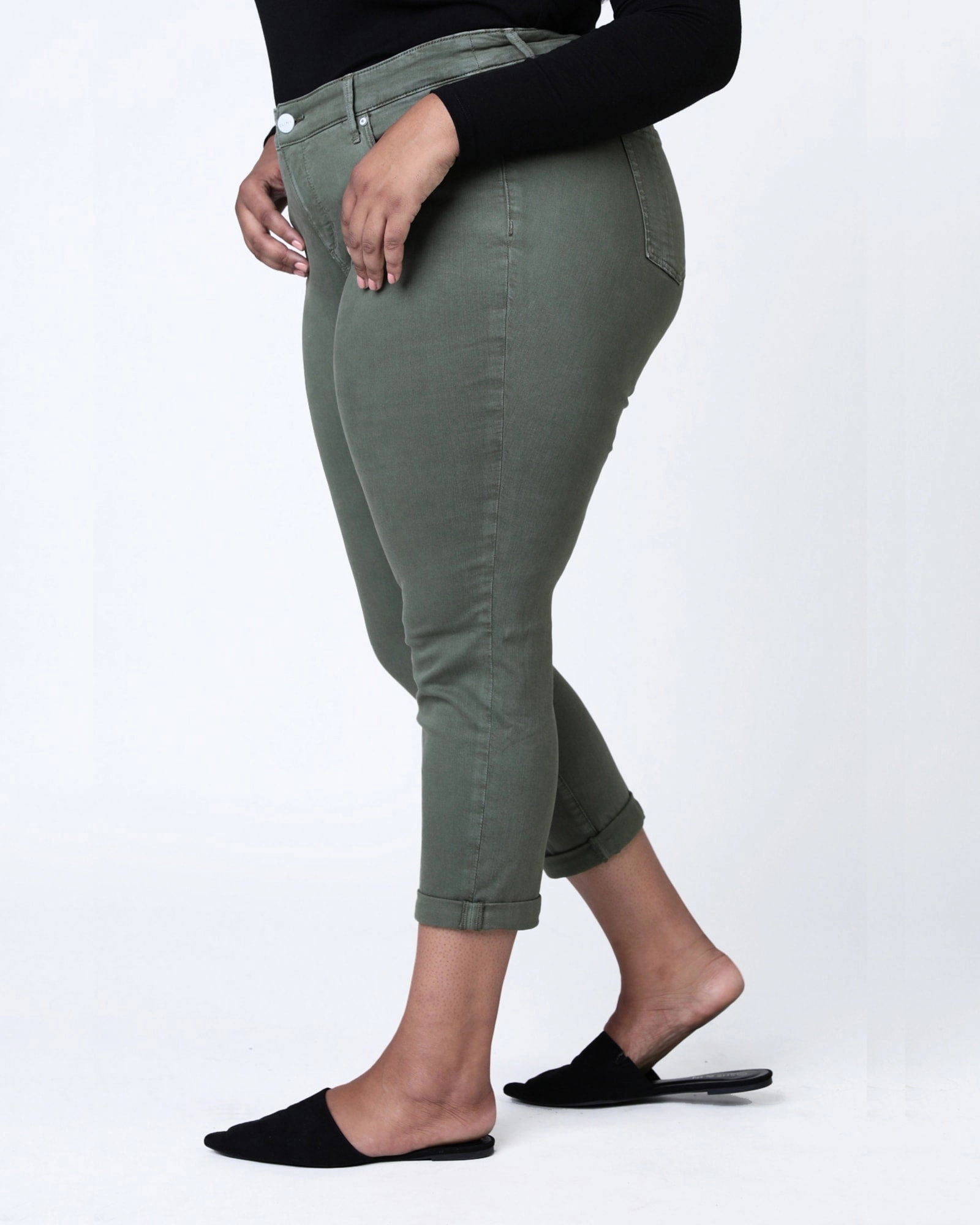 Kristina Mid Rise Boyfriend Jean | PINE Garment Washed Softness Shopping Day Slim