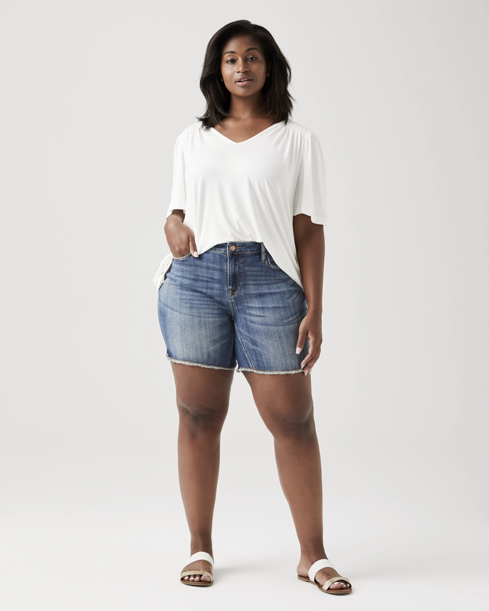 Lana Frayed-Hem Denim Shorts | Medium Wash / Medium Wash Organic Cotton Material