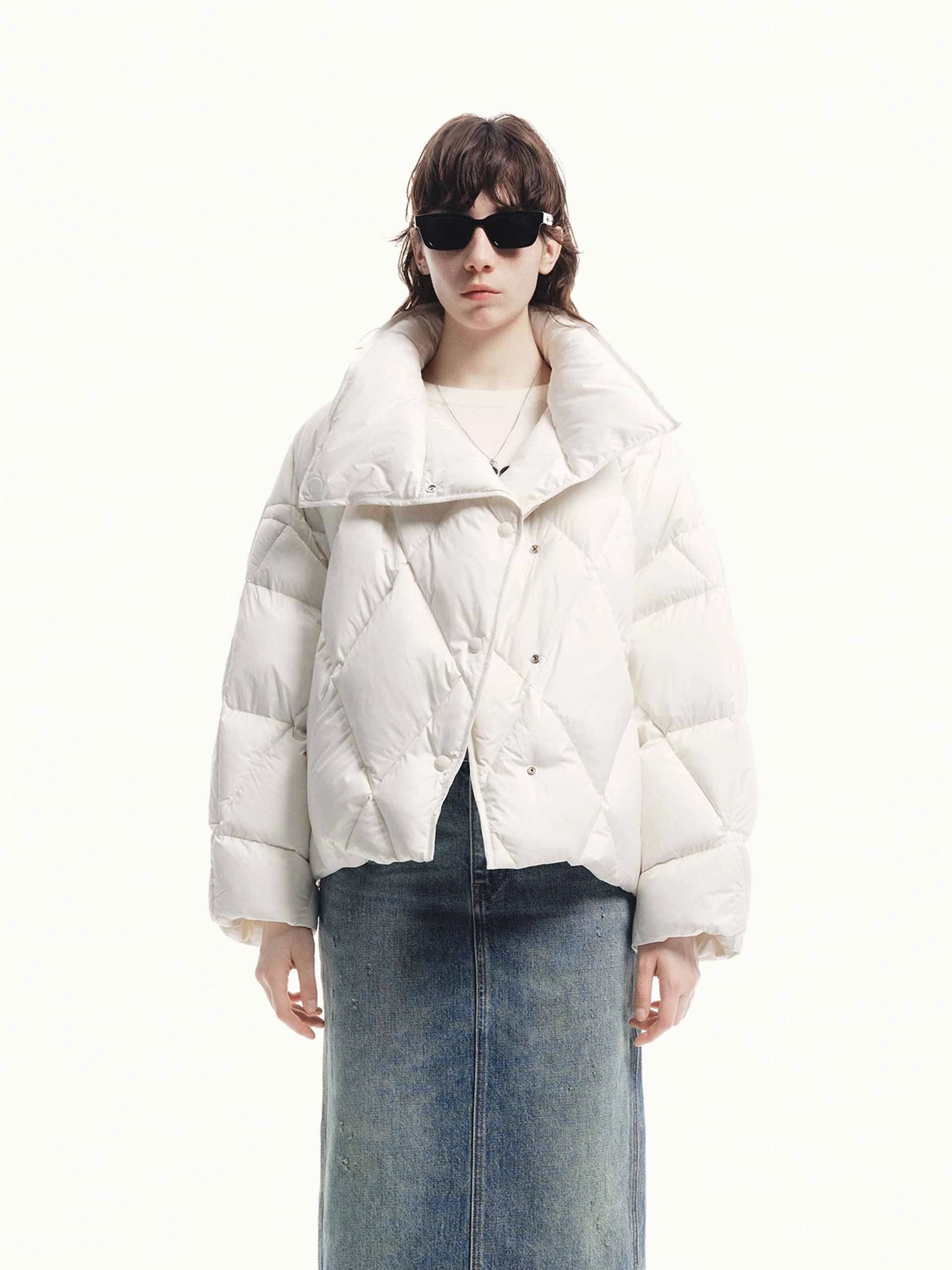 Lapel Quilted Down Jacket Statement Outerwear EcoFriendlyInsulation