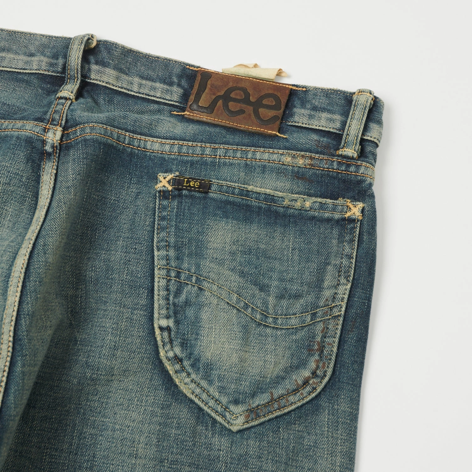 Lee Archives 1952 'Riders' 101Z Regular Straight Jean - Heavy Wash Elegant Vibrant Textured Stylish Silhouette