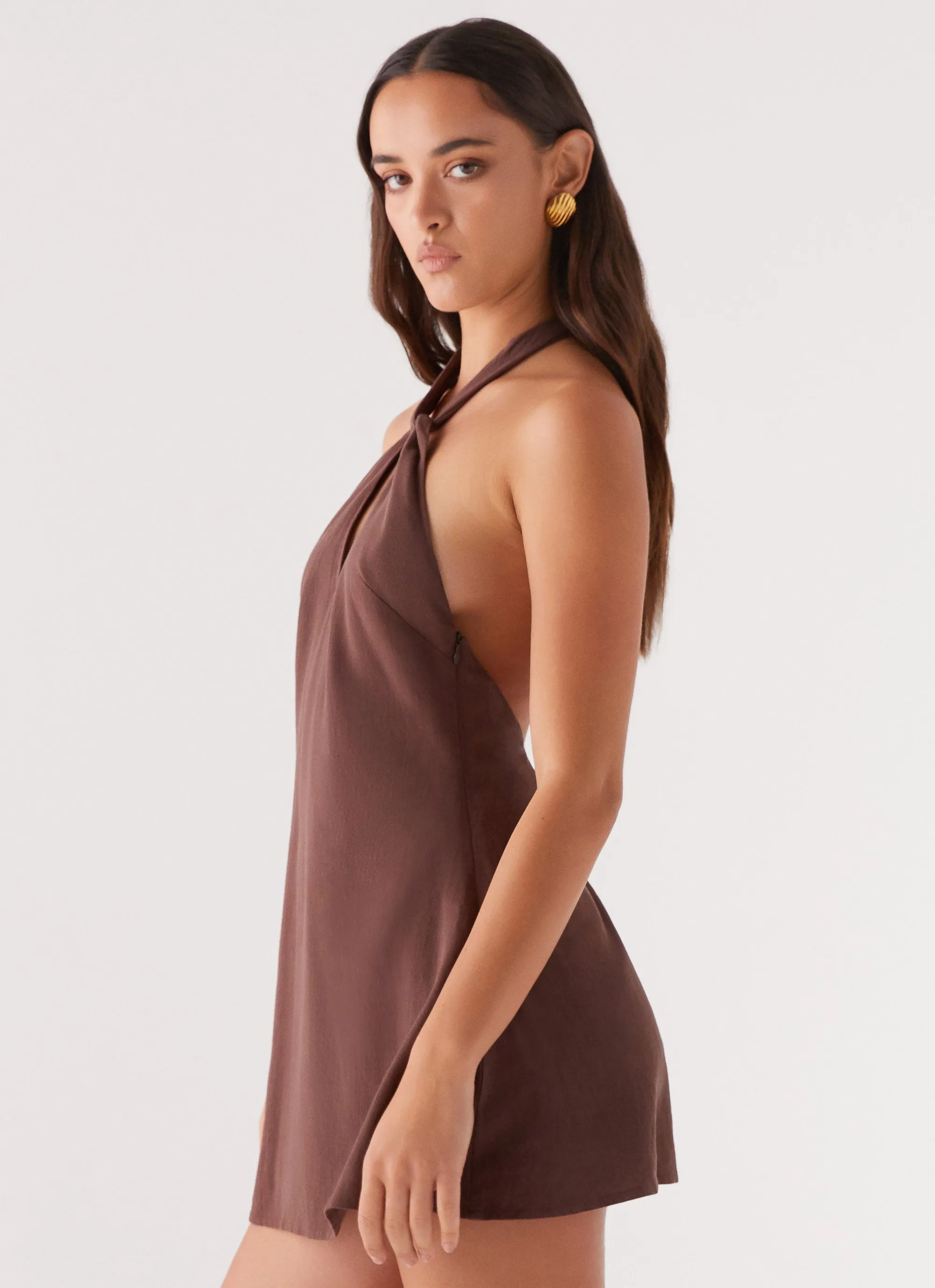 Glamorous look Lightweight Fabric Counting Stars Linen Halterneck Dress - Chocolate