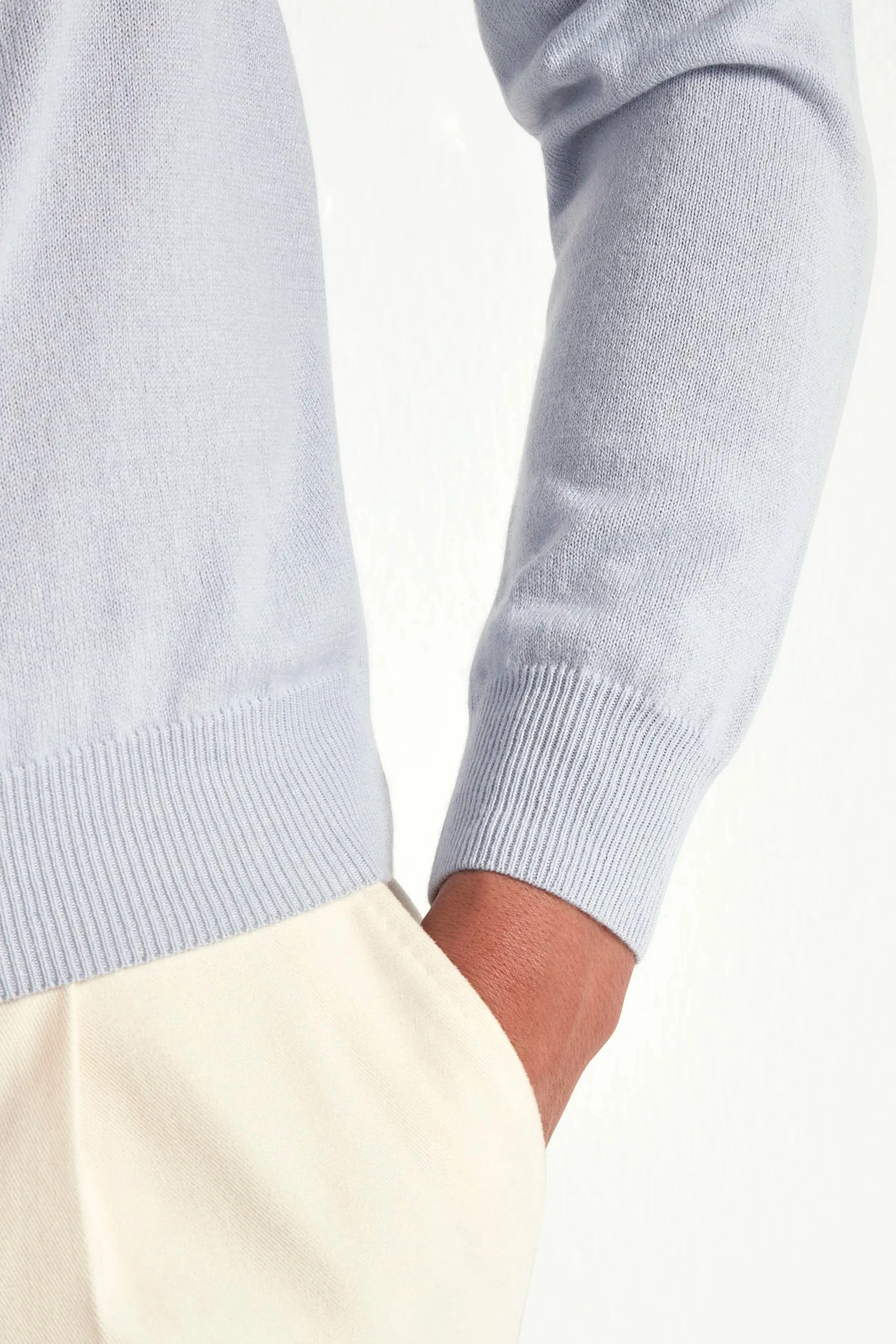 Light blue cashmere turtleneck ?C Made in italy Transitional Layer