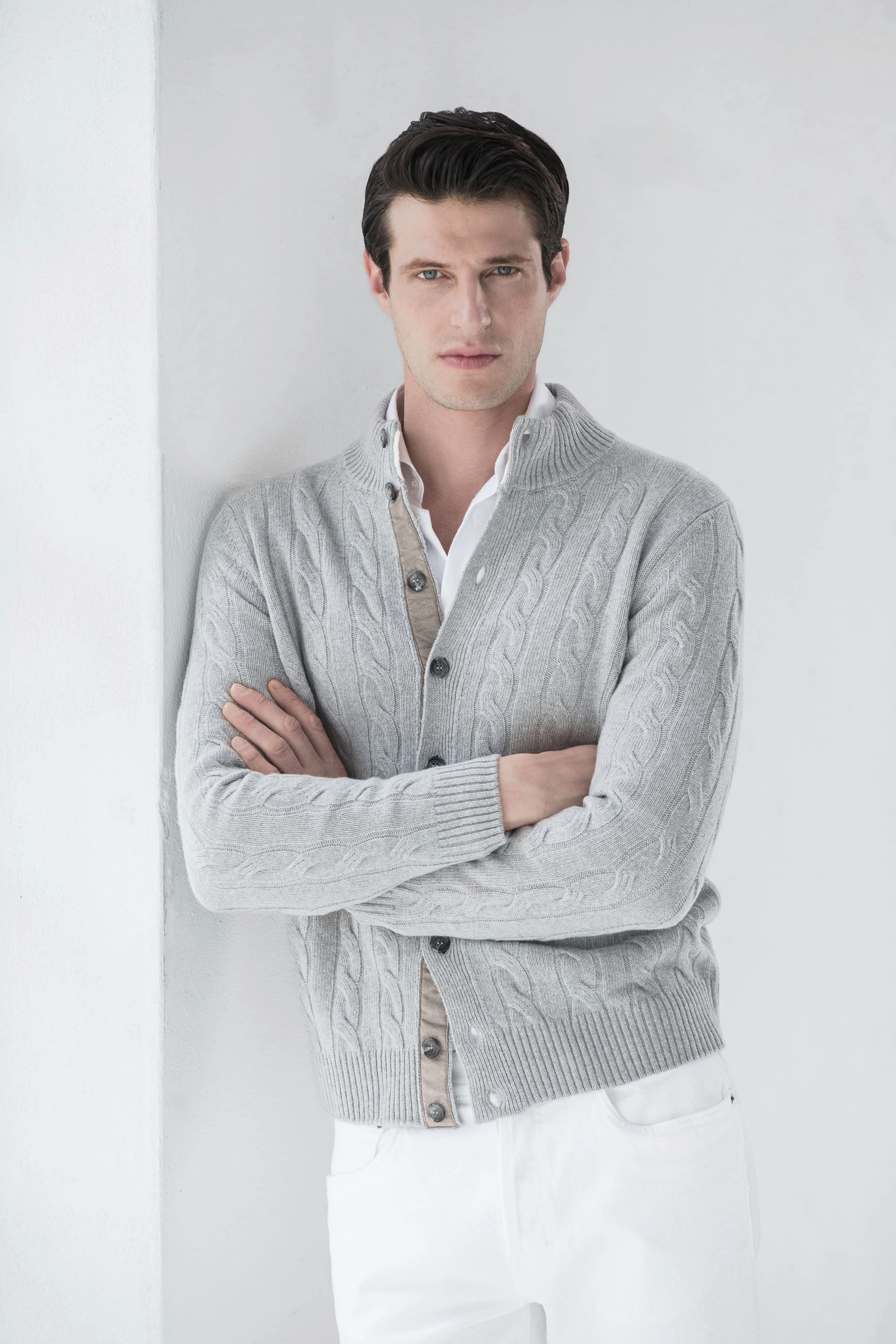 Light grey cable knit cardigan ?C Made in Italy Gentle Stretch Waistband Breathable Knit Fabric