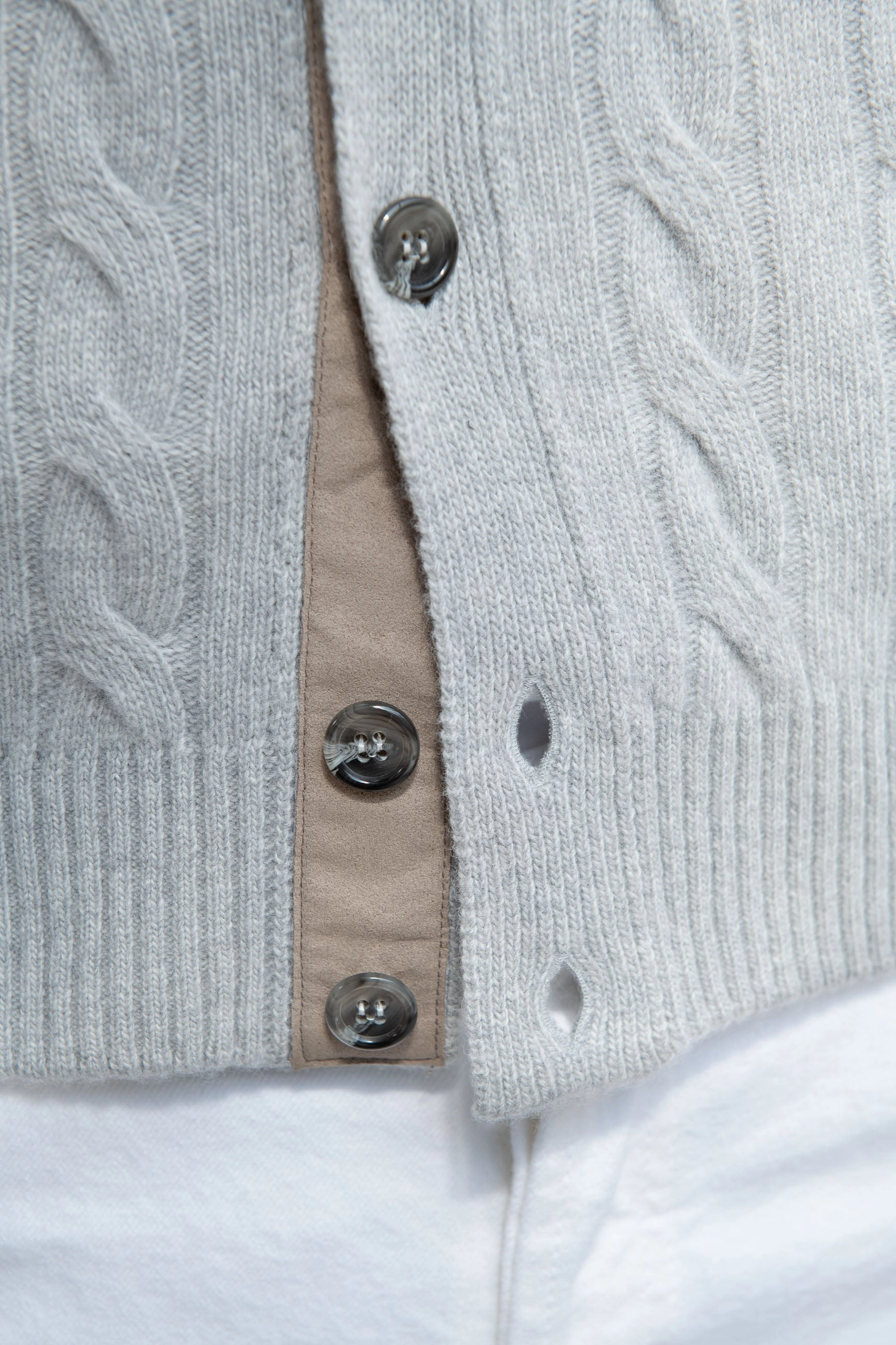 Light grey cable knit cardigan ?C Made in Italy Everyday Classic