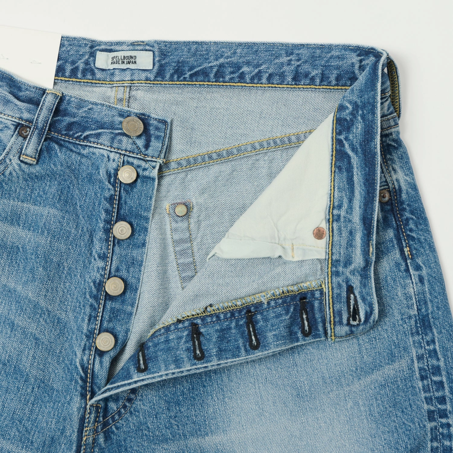 Universal Basic Functional Fit Spellbound 213C 12oz Regular Straight Jean - Blast Wash