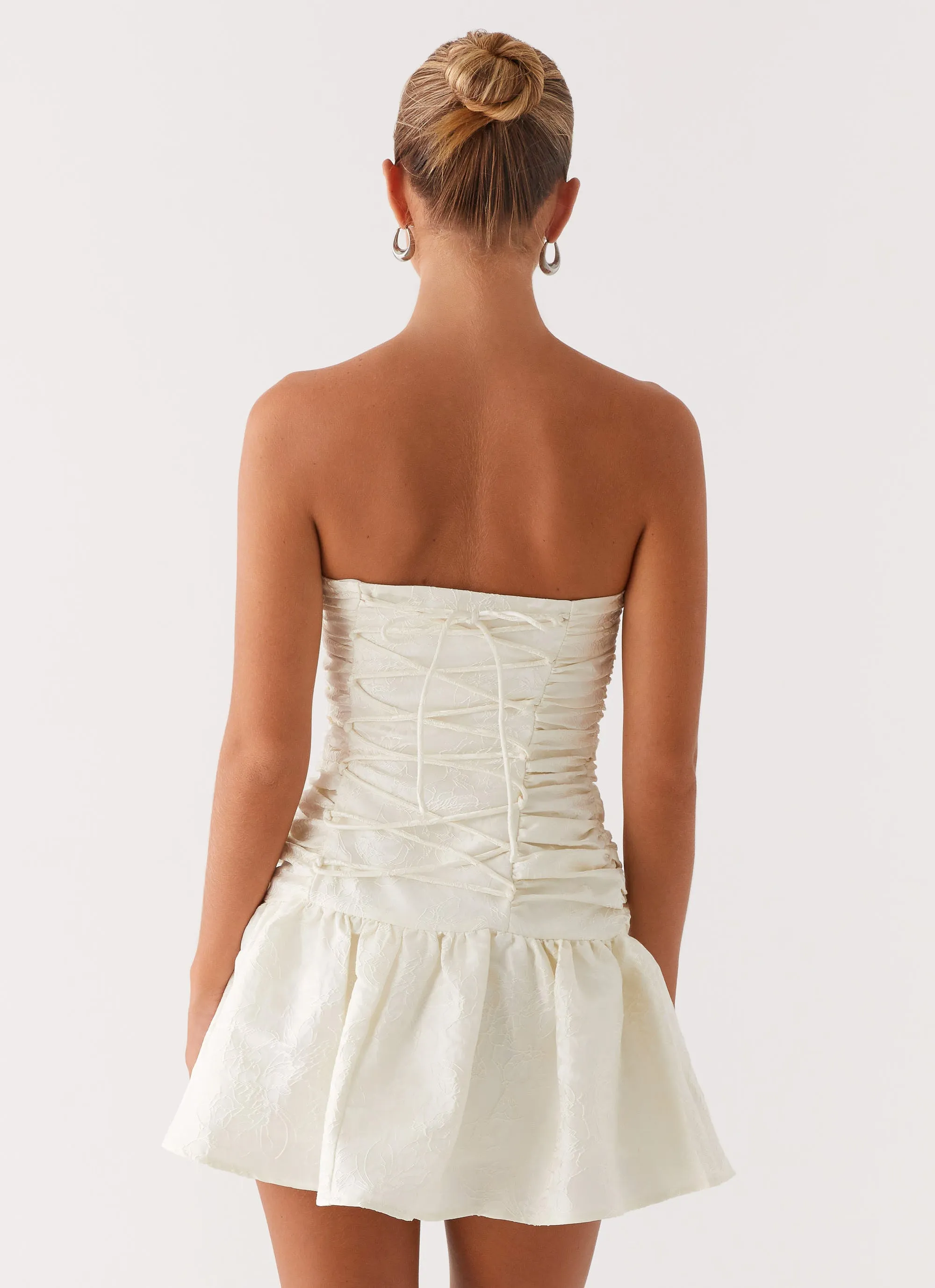 Semi Casual Modern Staple Ray Of Light Mini Dress - White