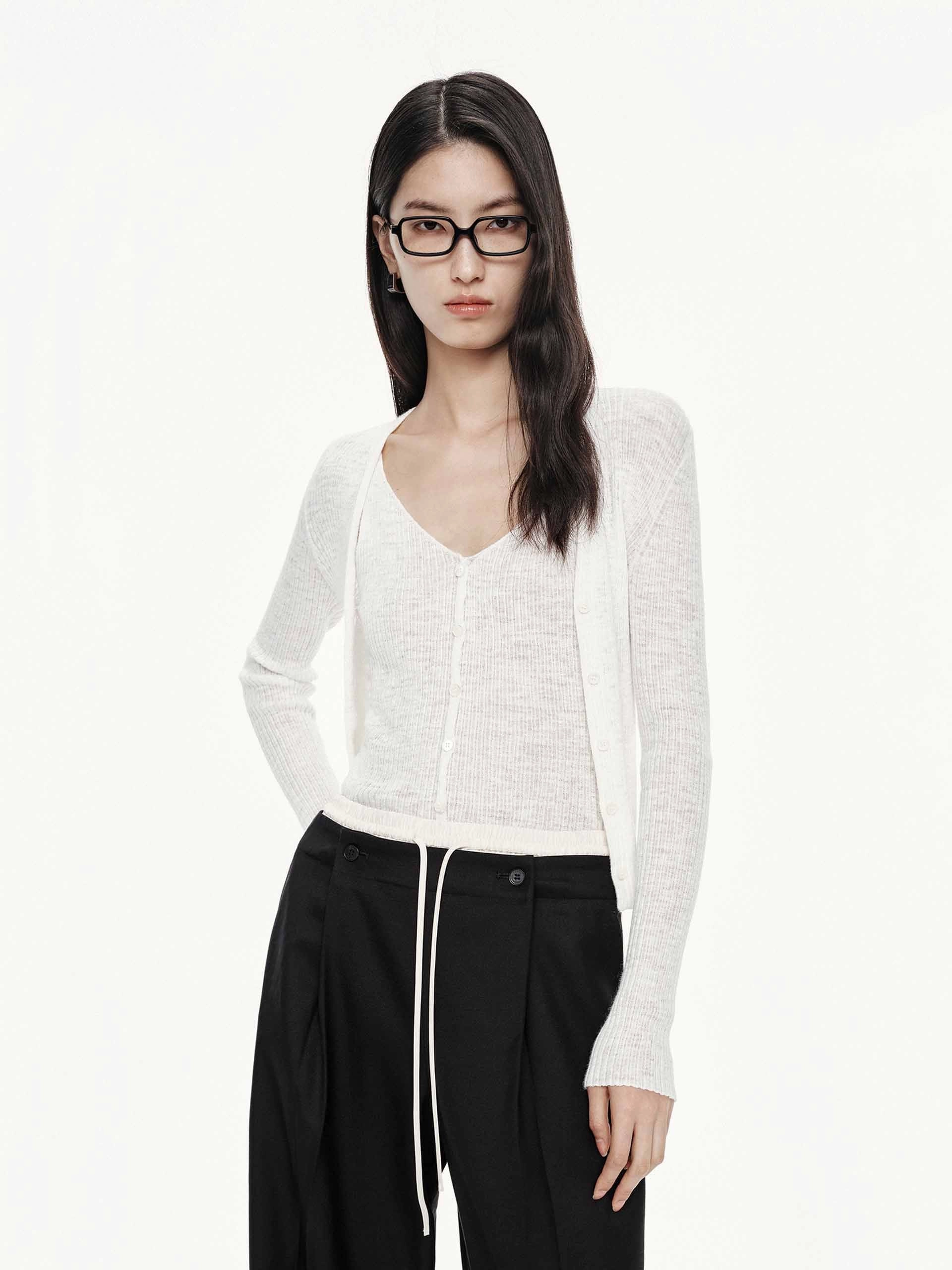 Perfect Layer Double Layered Design Linen Cotton V-neck Cardigan