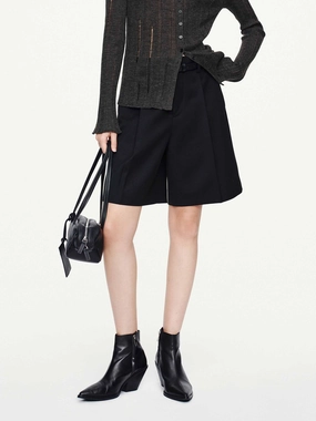 construction work With Belt Pleated Shorts