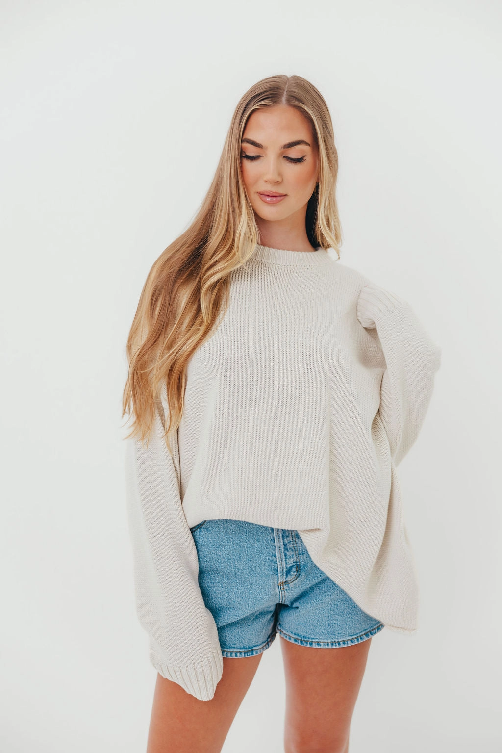 Winter Knit Layer Soft Knit Style Luna Relaxed Boyfriend Fit Crew Neck Sweater in Oatmeal