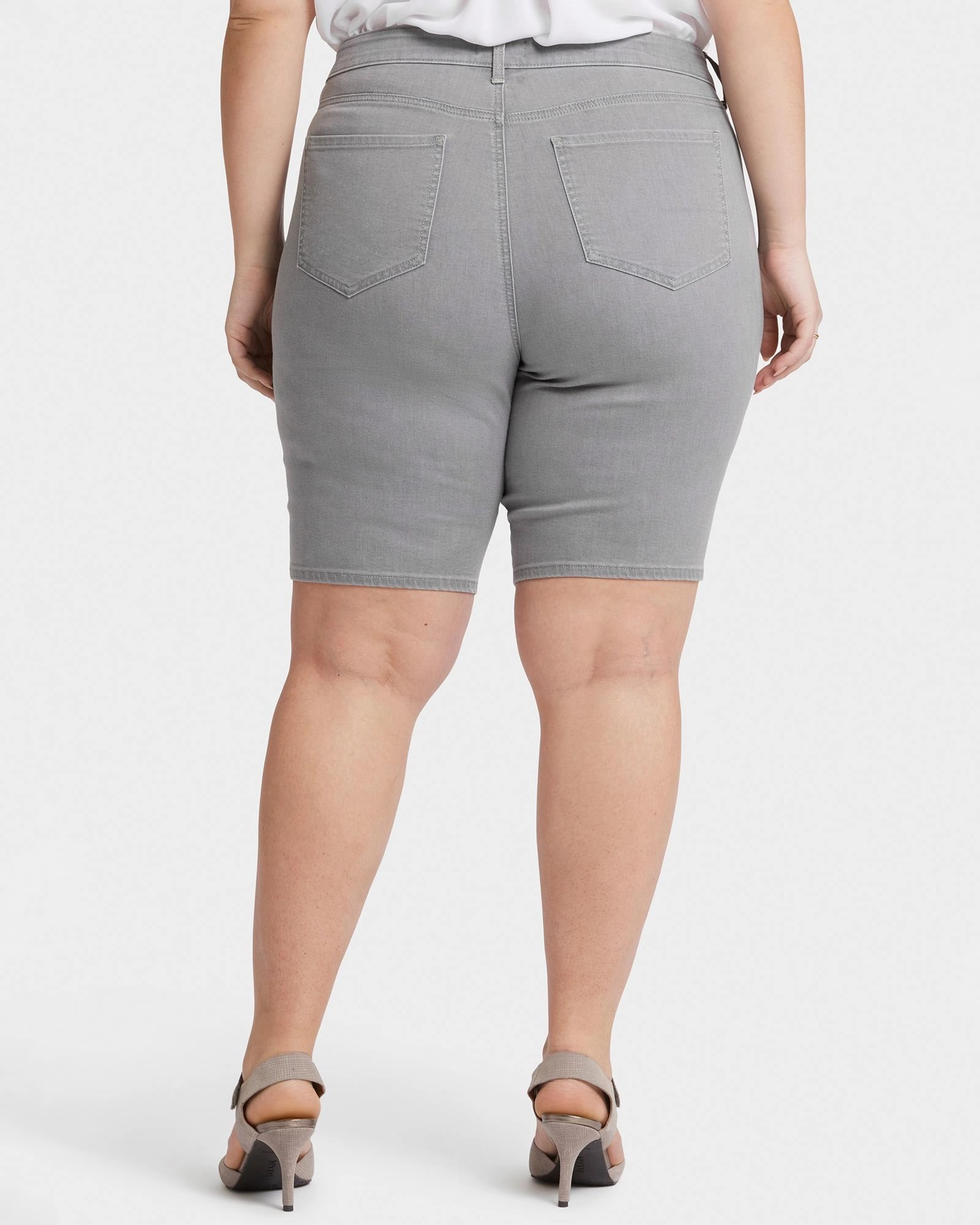 Unisex Wear Artist Vibe BRIELLA SHORT | Charisma