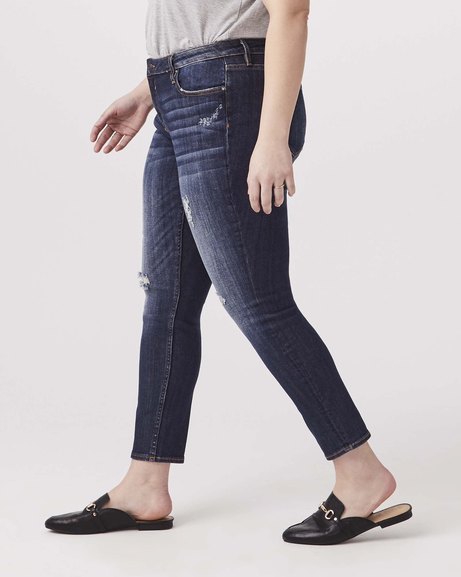 Layer game Weekender Wear Ainslie Destructed Skinny Jean | Dark Wash