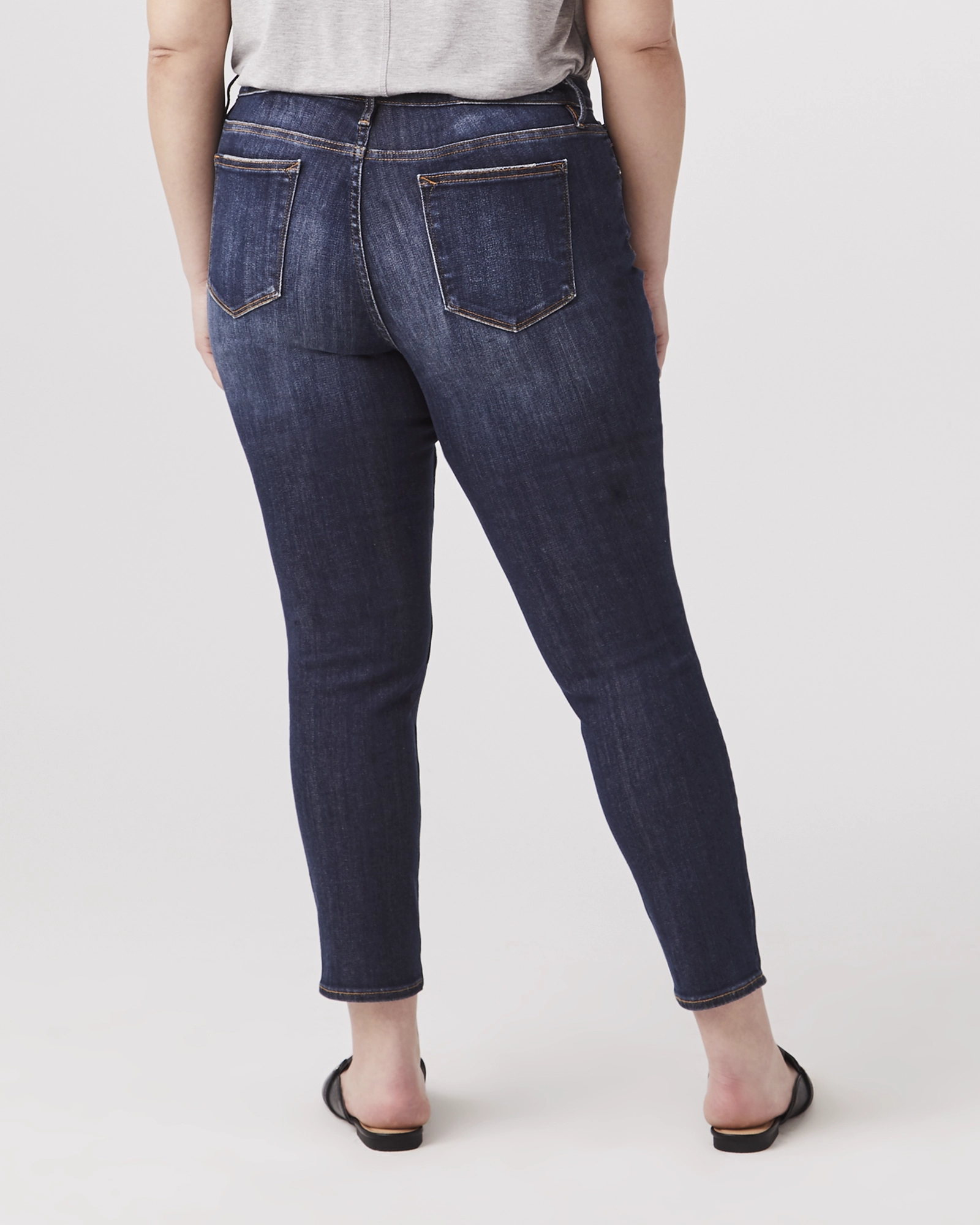 Ainslie Destructed Skinny Jean | Dark Wash Smooth Loose Versatile