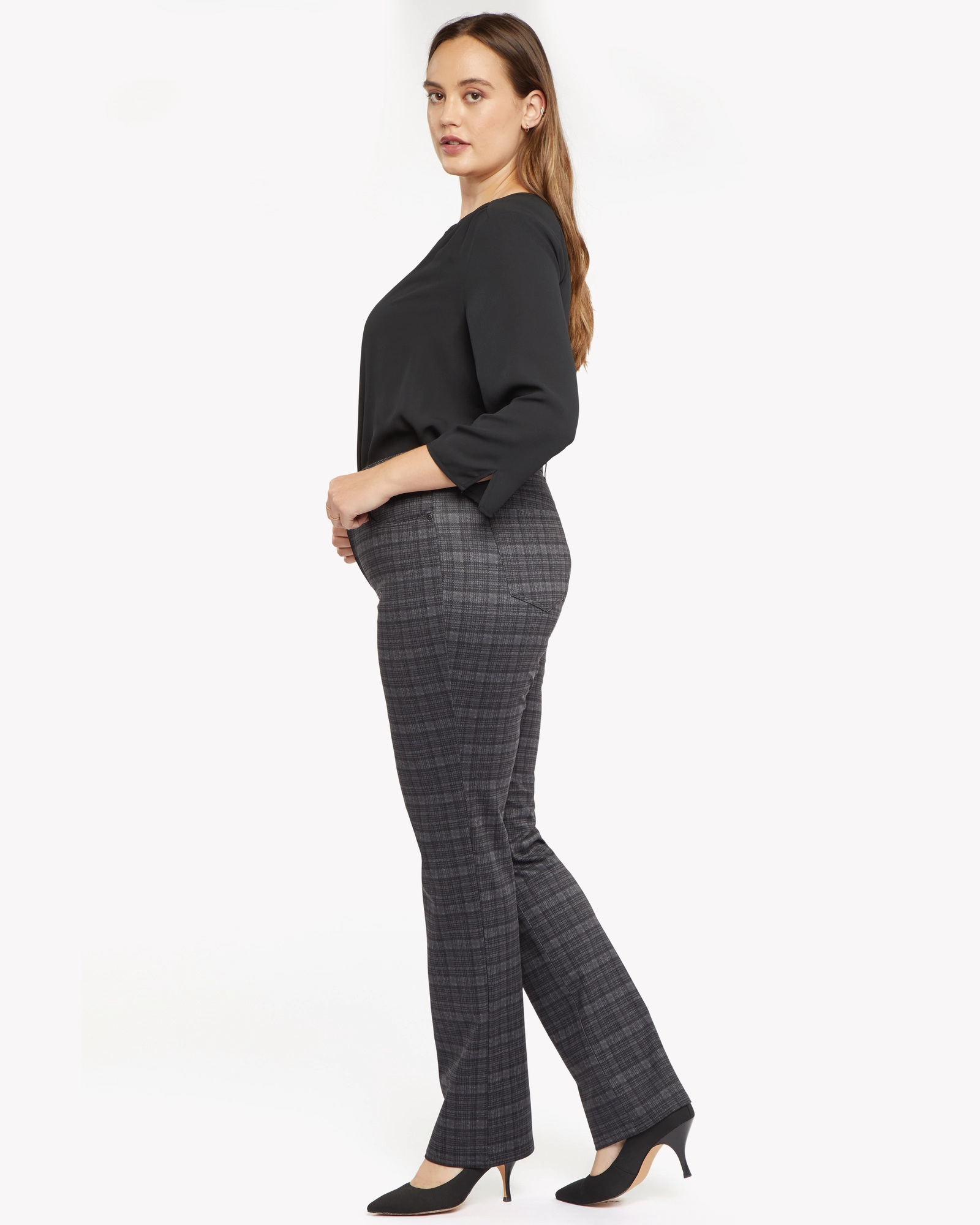 Marilyn Slim Straight Pant | Hudson Plaid Casual Friday Parent Style Travel Outfit
