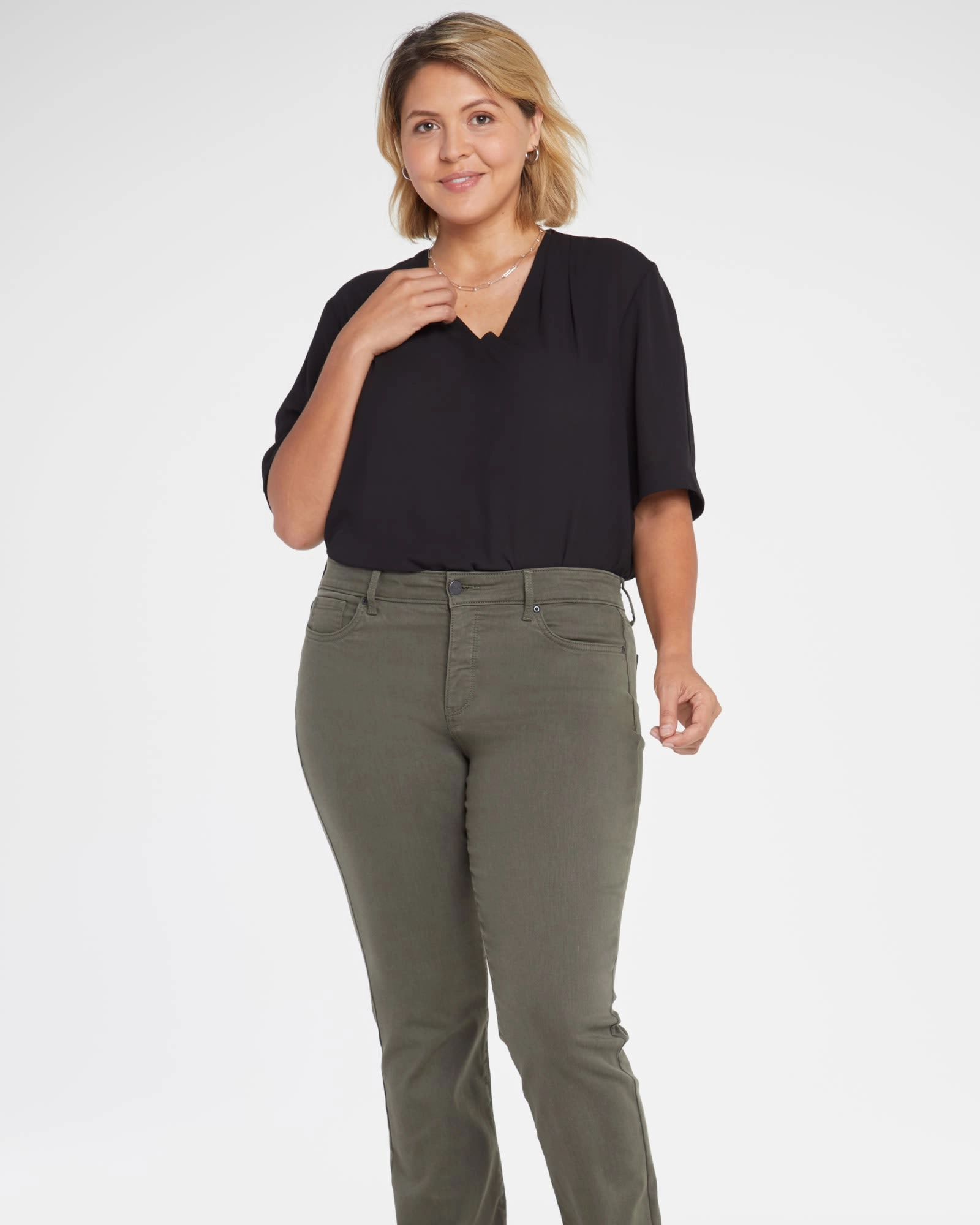 Marilyn Straight Jean | Deep Depths Flawless Look Relaxed Style Outdoor Enthusiast Evening Stroll