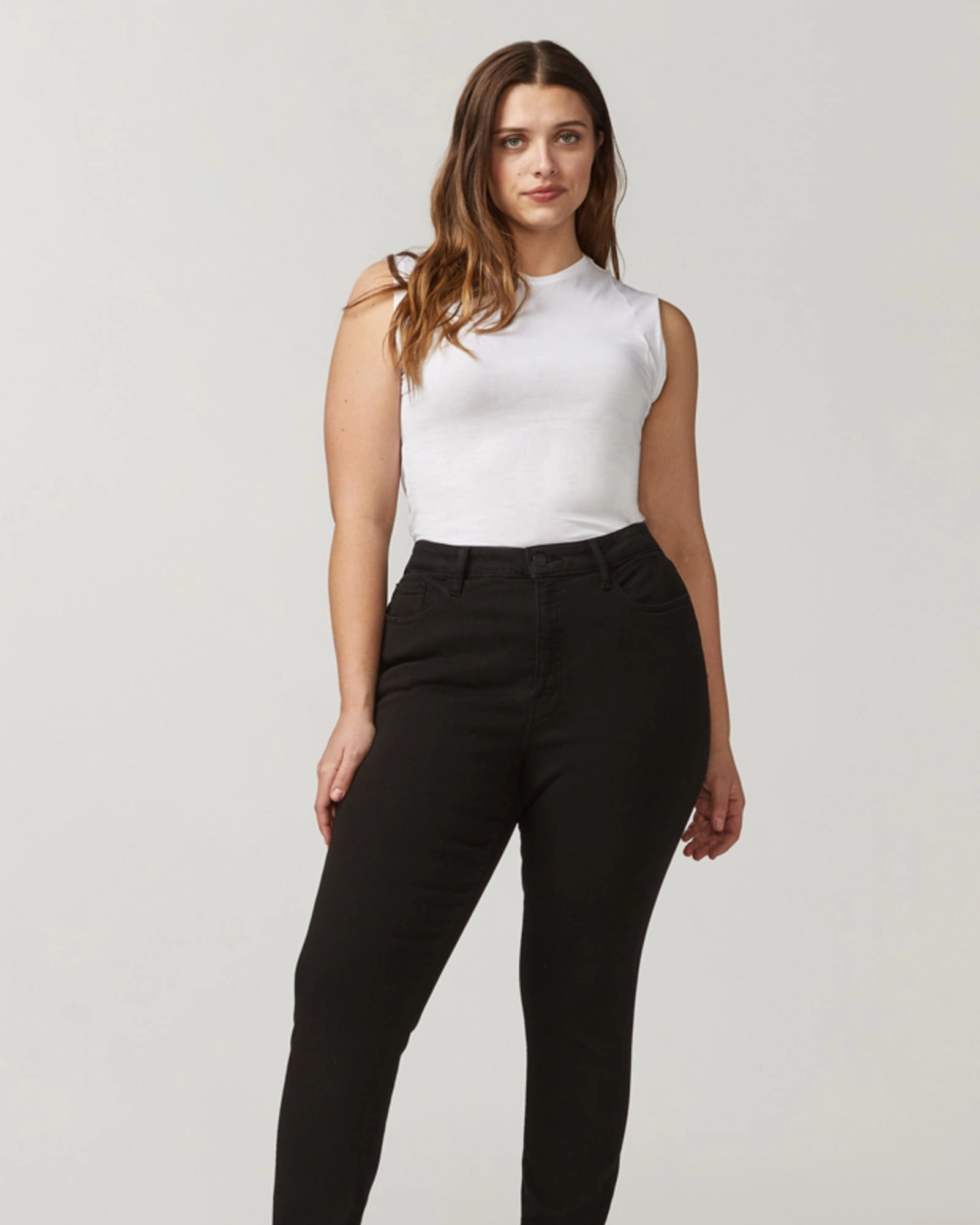 Maxine High Rise Skinny Jean | Black Effortless Look