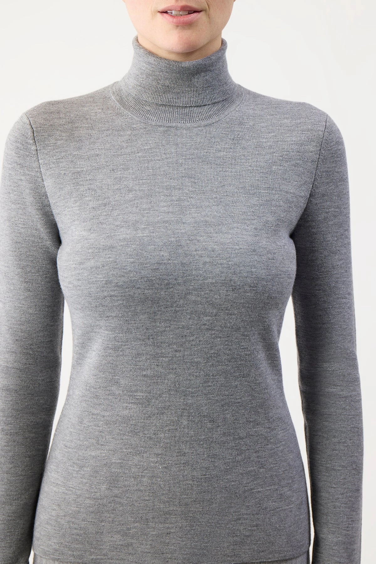 City Comforted Non Chafing Seams May Knit Turtleneck in Heather Grey Merino Wool Cashmere