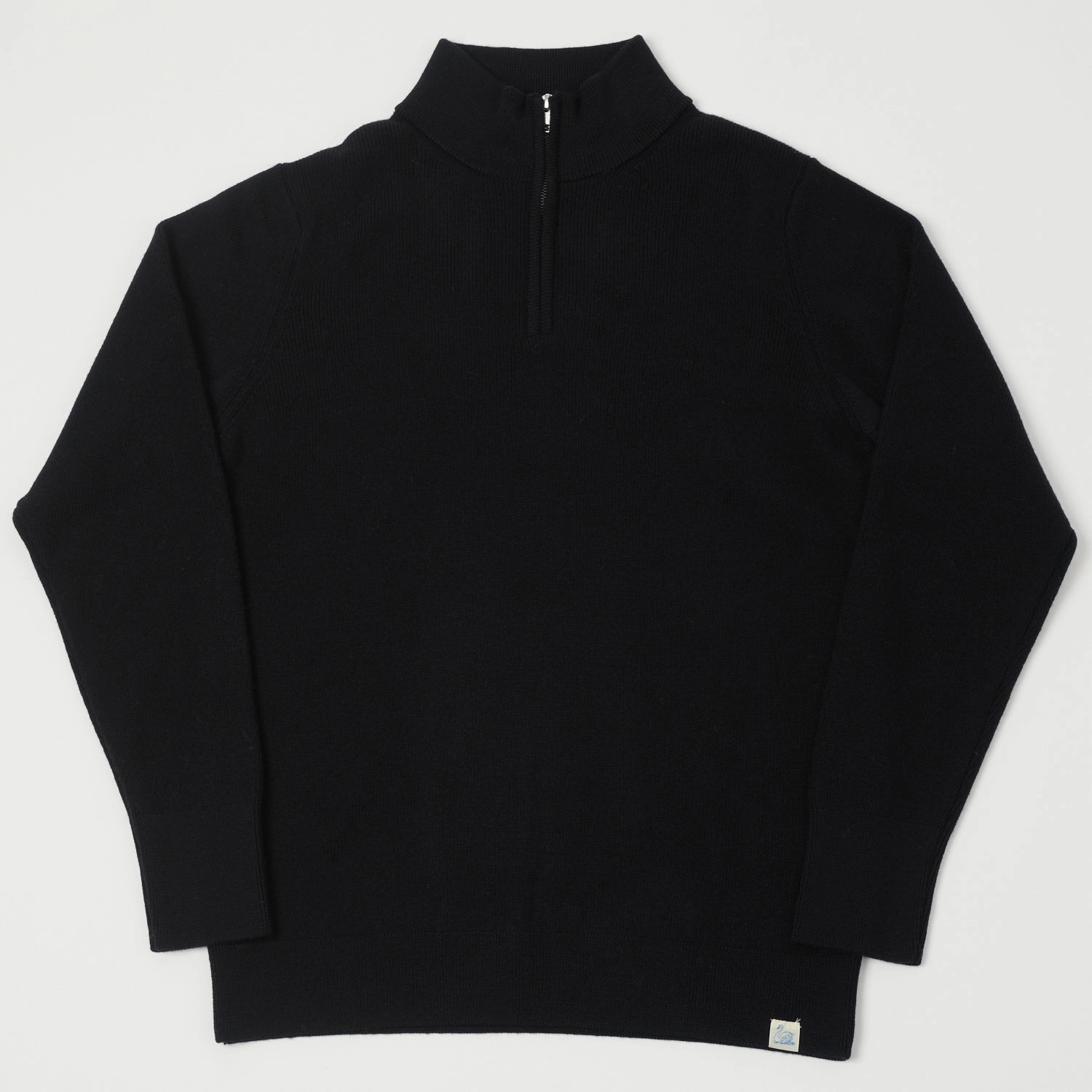 Merz b. Schwanen 'Good Basics' Merino Wool Quarter Zip Pullover - Deep Black Everyday Comfort