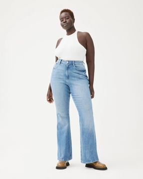 MIA PLUS - HIGH RISE FLARE | SMITH | SMITH Simple clothing Sleek Waistband