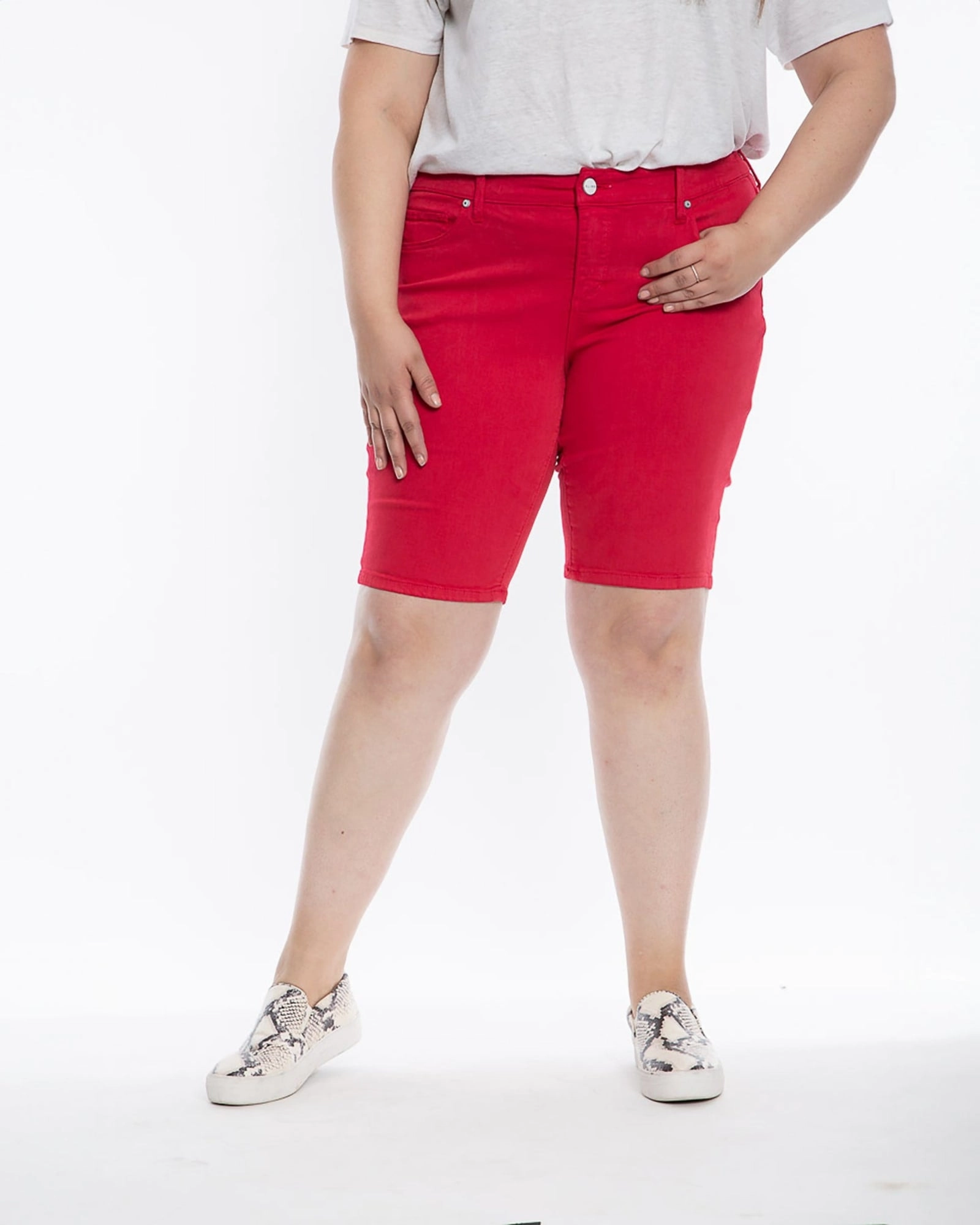 Soft Fabric Active Wear Mid Rise Bermuda - Rose Red | ROSE RED