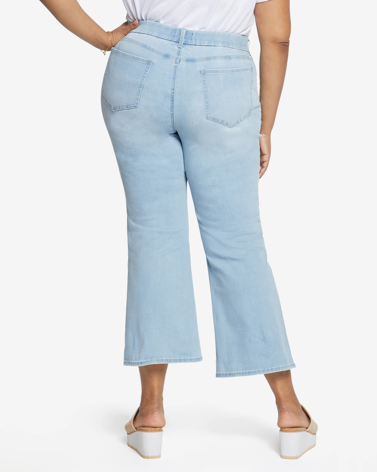 Waist Match Relaxed Flare Jean | Light Wash Universal Favorite comfortable option
