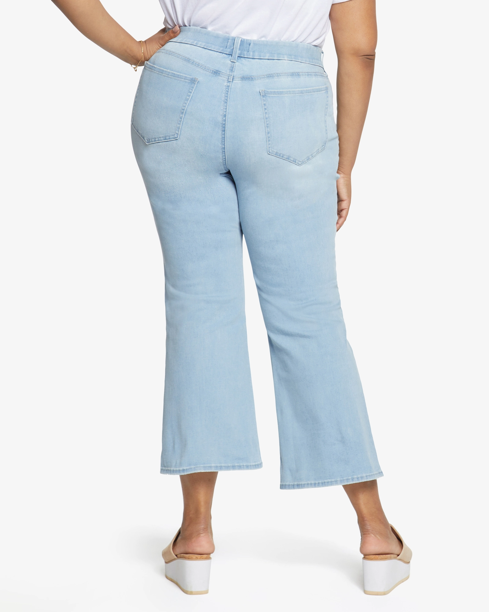 Sharp Edge Street Appeal Waist Match Relaxed Flare Jean | Light Wash