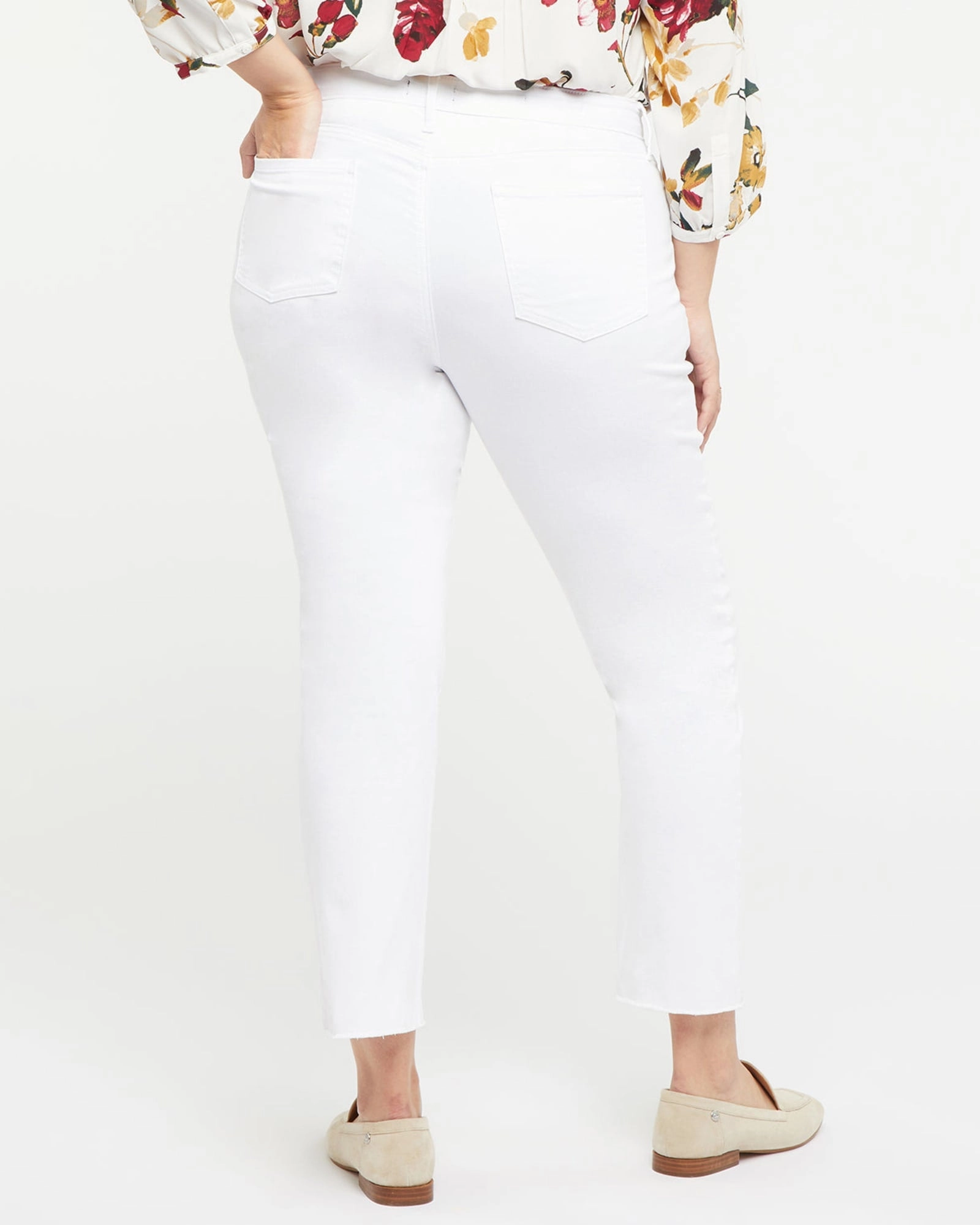 Sheri Ankle Fray Jeans | Optic White Casual Staple