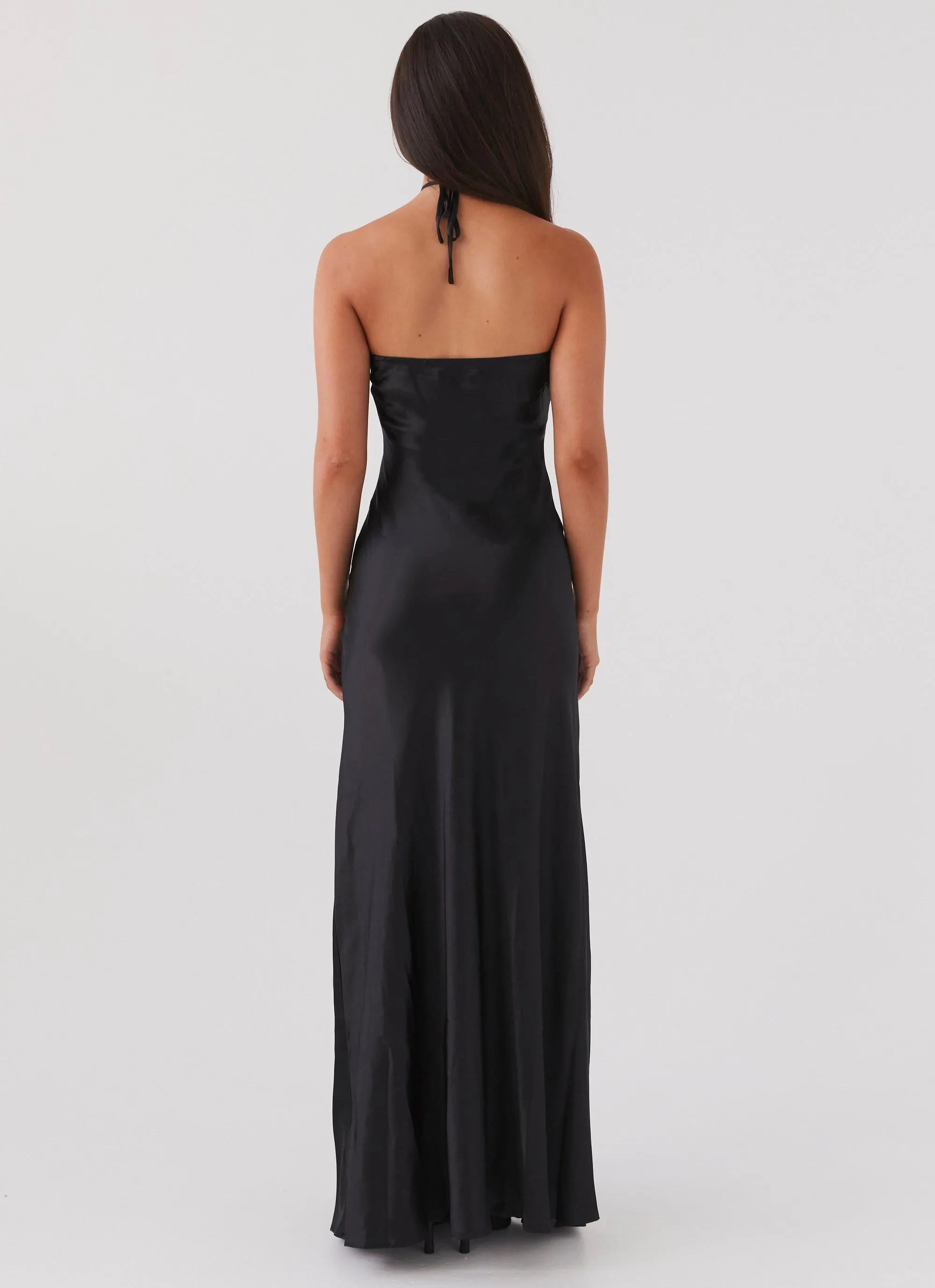 Pearl-Detail Sophisticated Cut Noir Symphony Maxi Dress - Black