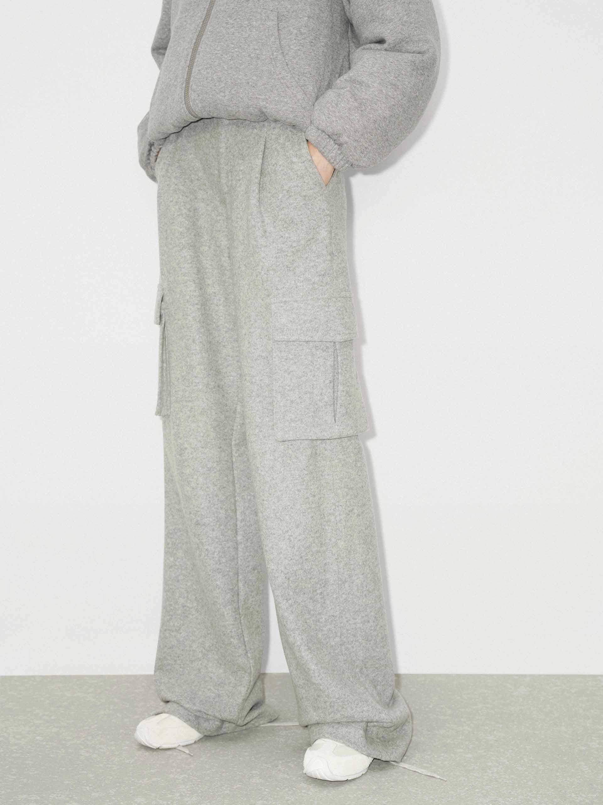 Soft Structure Cargo Pocket Wide Leg Pants