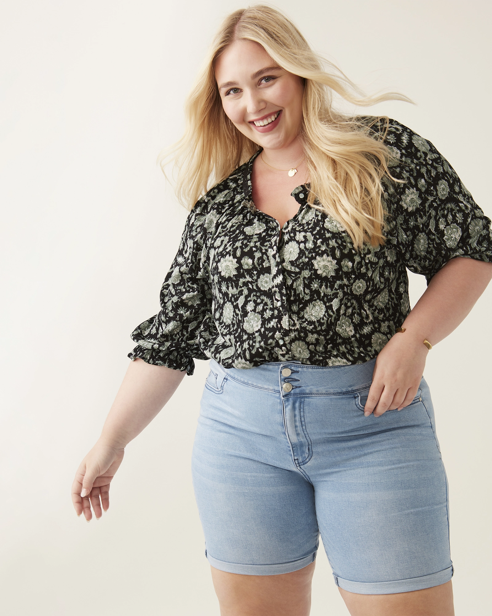 Drew Roll Hem Denim Short | Light Wash High Waist Sunny Vibes Weekend Style Traveler Gear