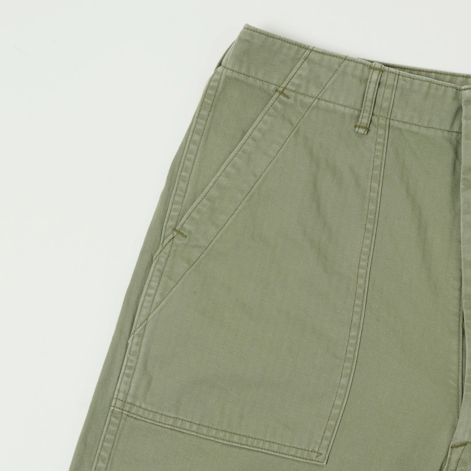 Move Friendly Effortless Motion orSlow Herringbone Twill Fatigue Shorts - Green