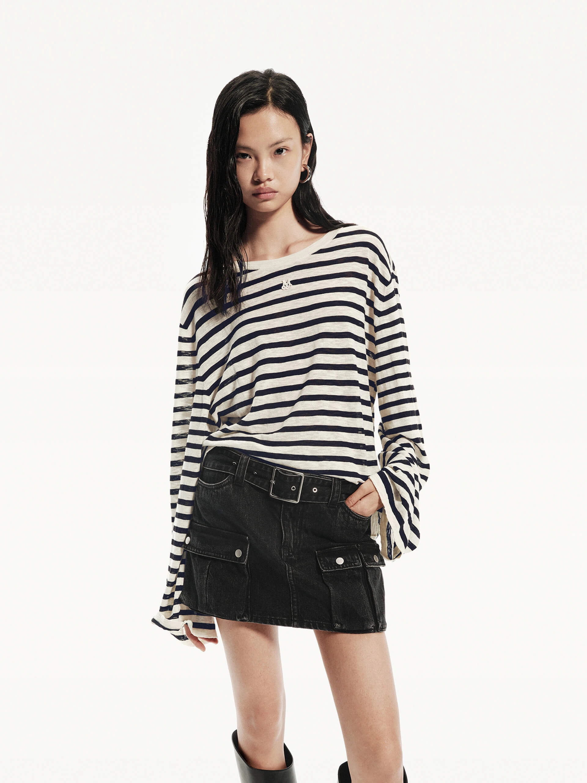 Elastic hem Lightweight Striped Knit Top