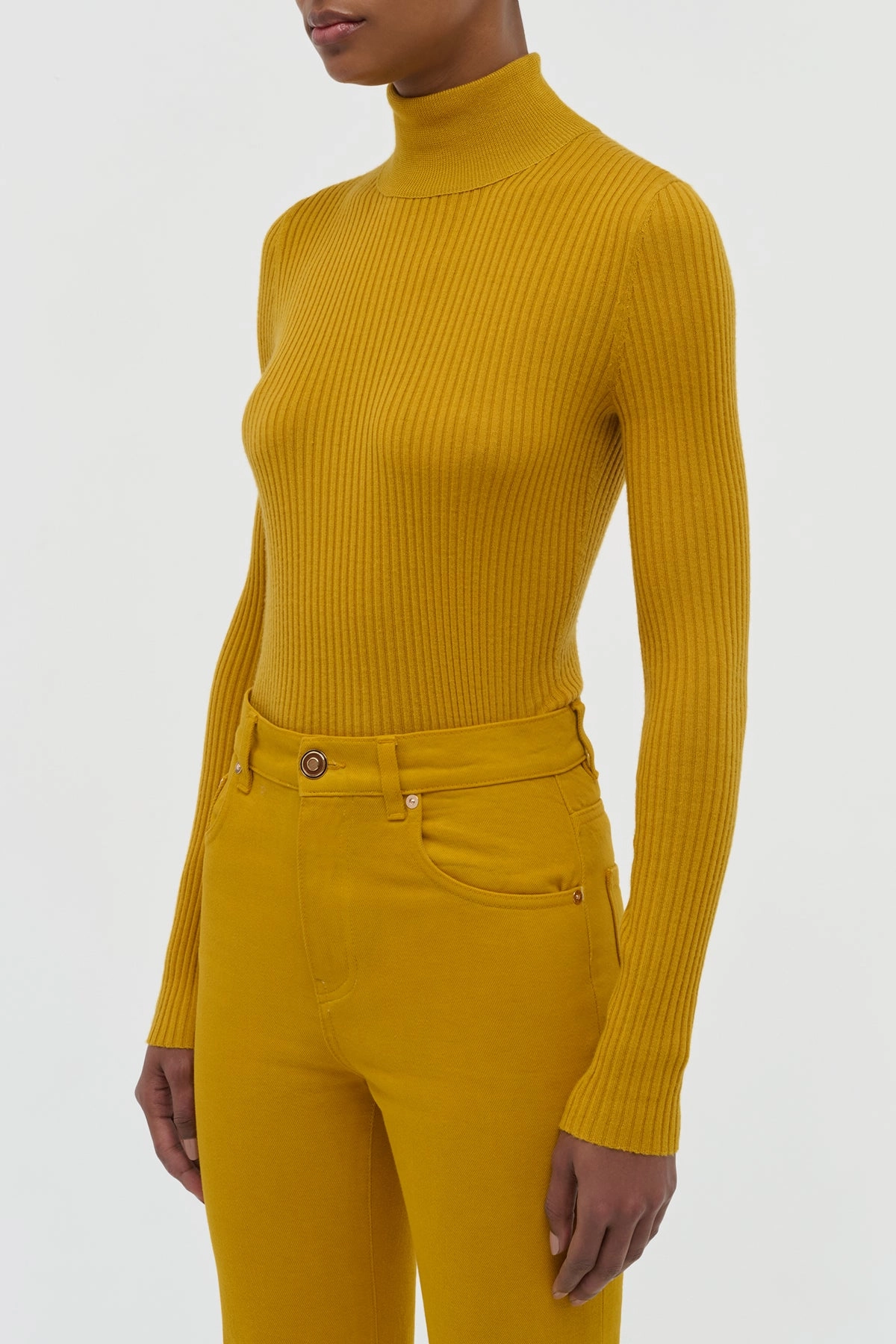 Peppe Knit Turtleneck in Golden Birch Cashmere Silk Easy Care Fabric