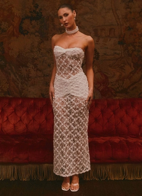 Ottilie Lace Maxi Dress - White Day-To-Night Wear