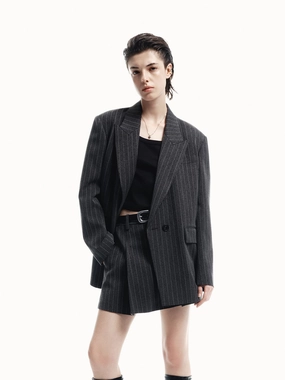 Pinstripe Structured Blazer Quick Access Hidden Pockets Zippered Vents