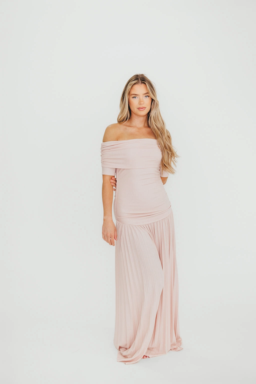 Soft Fashion Sleek Silhouette The Lennox Maxi Dress in Dusty Pink