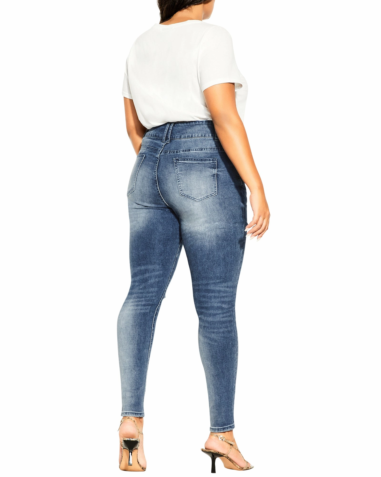 Asha Sweetheart Jean | Medium Wash Classic Cut Staple Piece