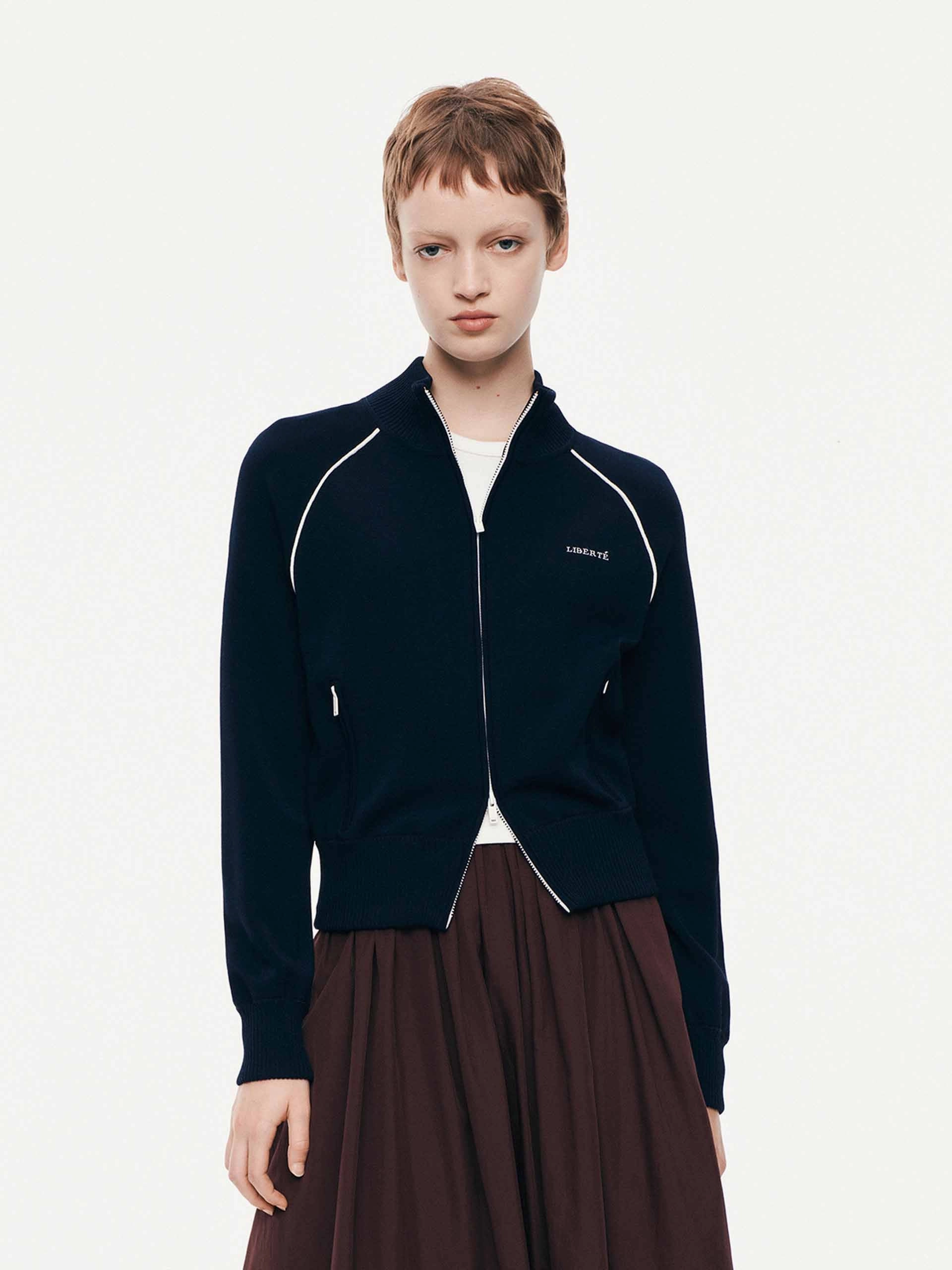 Stretch Knit Backing Classic Pick Raglan Sleeve Cropped Cardigan