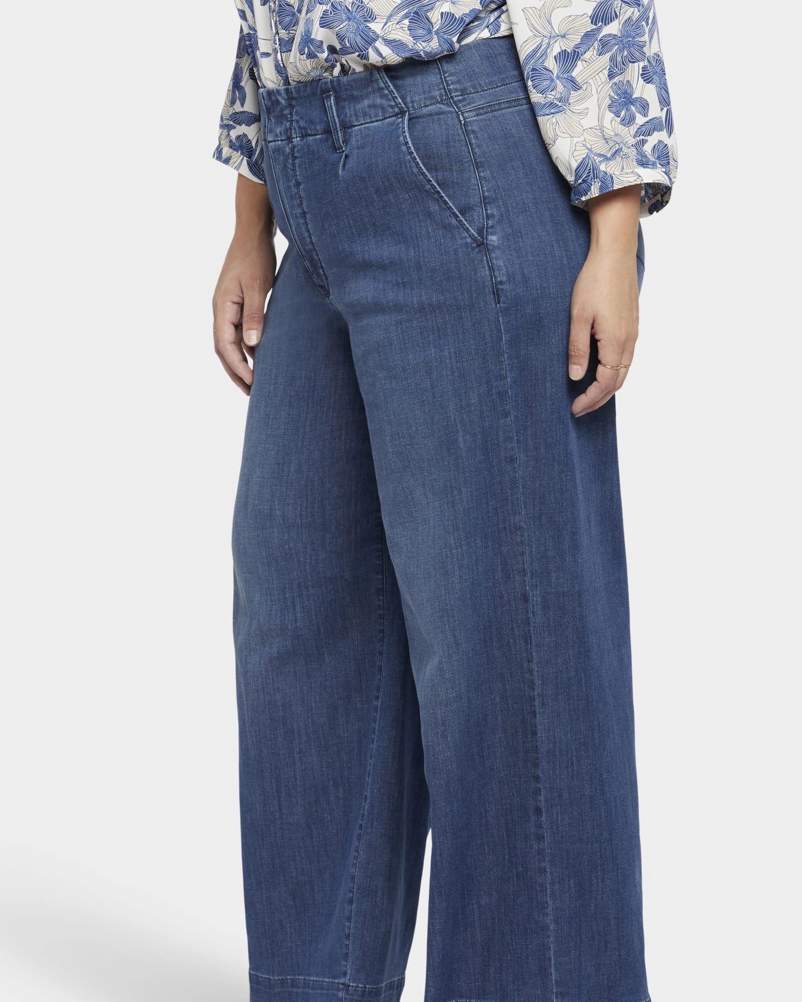 Hr Mona Wide Leg | Reminiscent Neutral Daily Wear