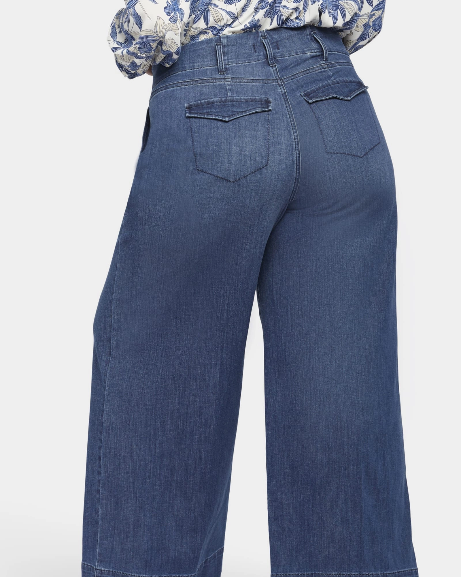 Hr Mona Wide Leg | Reminiscent Street Fashion Trend Setter Holiday Vibes